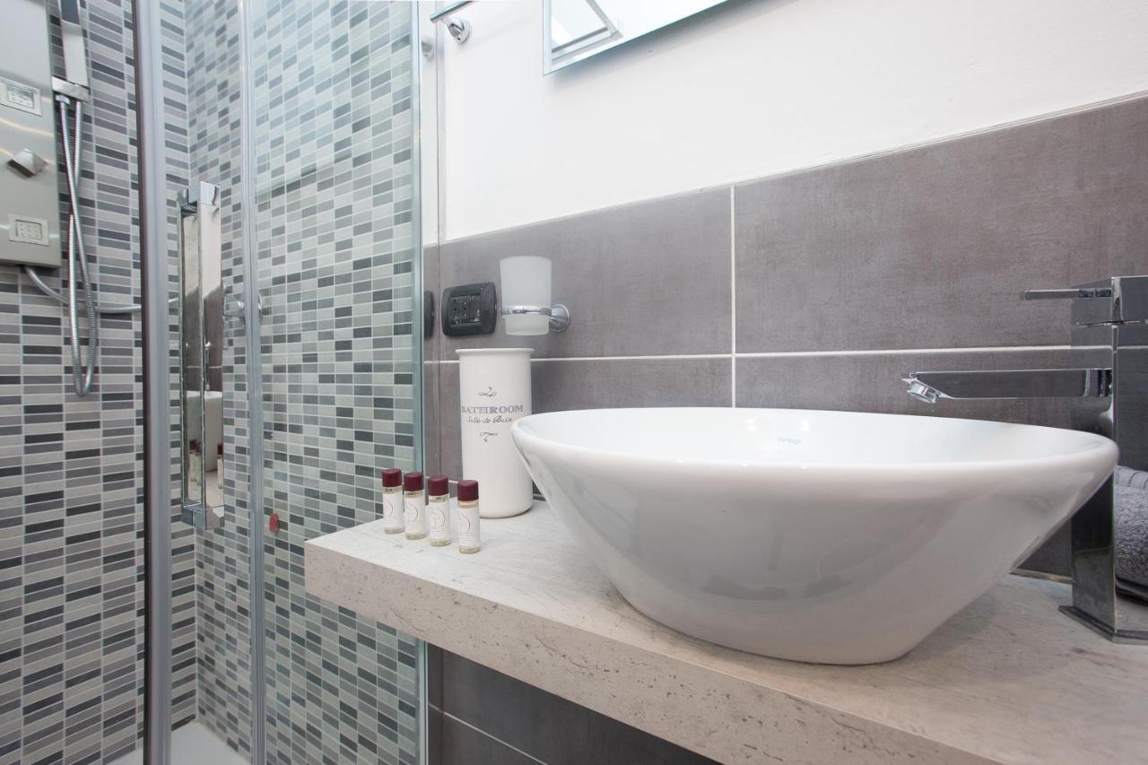 Amazing And New Penthouse In City Center Milánó Kültér fotó