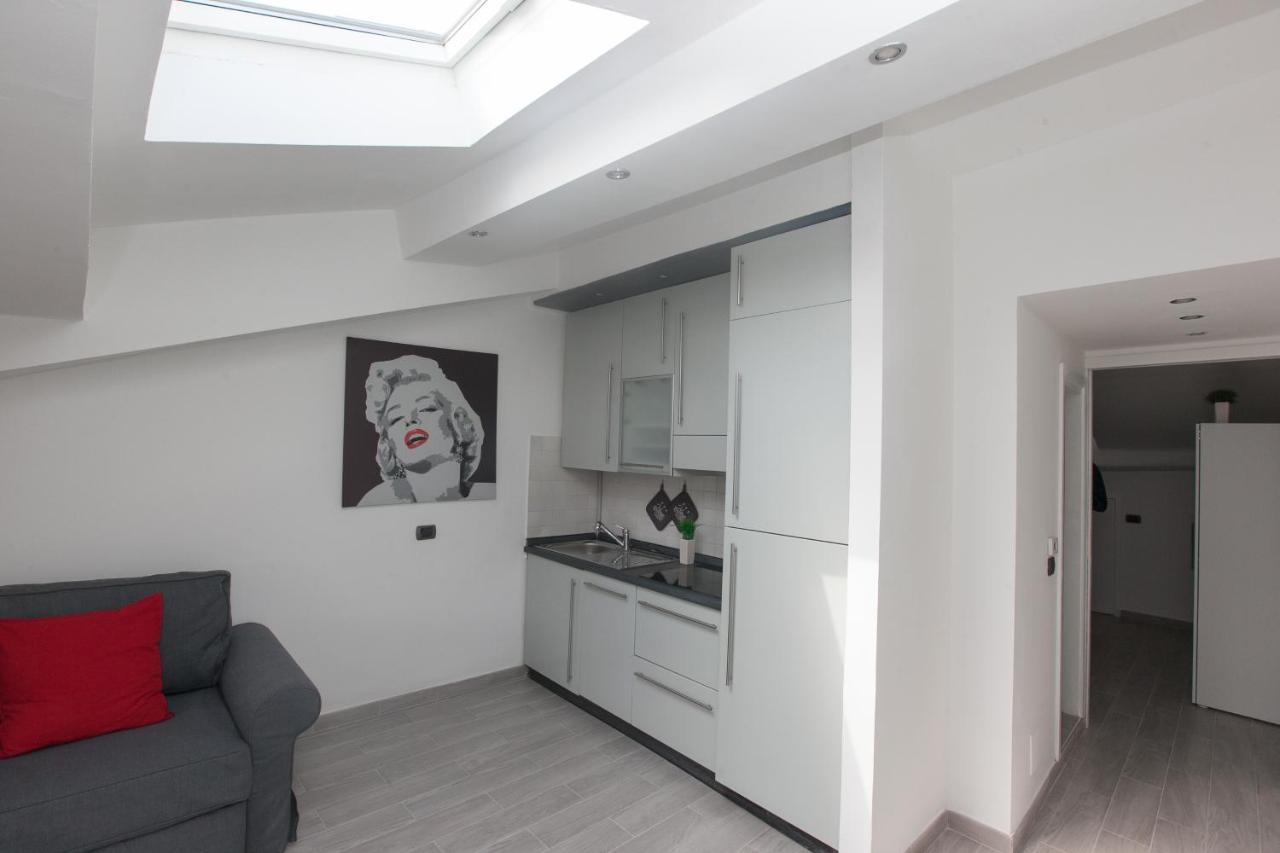 Amazing And New Penthouse In City Center Milánó Kültér fotó