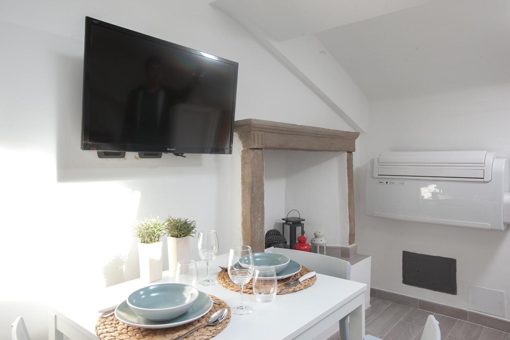 Amazing And New Penthouse In City Center Milánó Kültér fotó